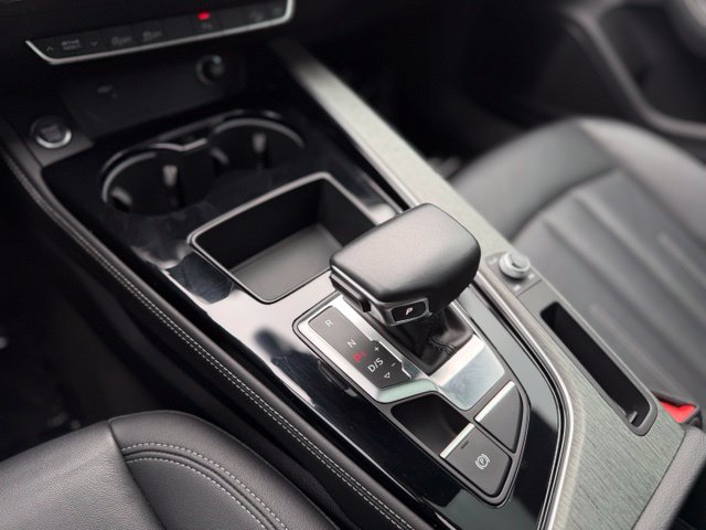 Used 2023 Audi A4 2.0T allroad Premium Plus AWD/4WD image 25