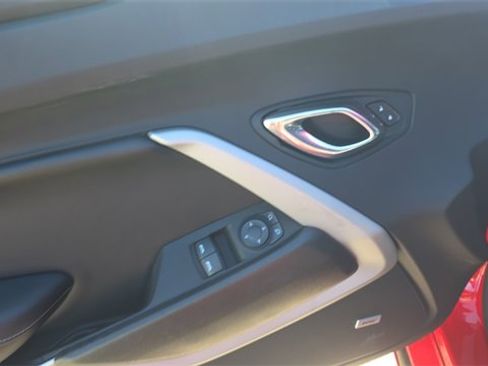 Used 2020 Chevrolet Camaro LT w/ RS Package image 11
