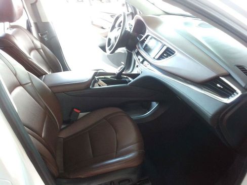 Used 2018 Buick Enclave Avenir w/ Avenir Technology Package AWD/4WD image 18