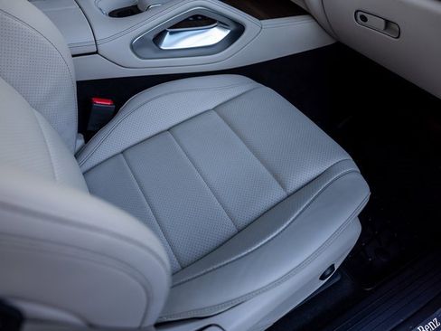 Used 2022 Mercedes-Benz GLE 350 4MATIC image 50