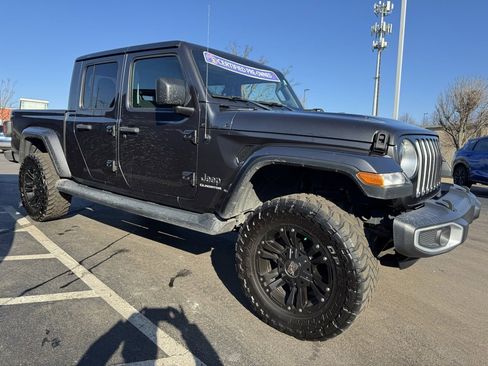 Used 2020 Jeep Gladiator Overland w/ Trailer Tow Package image 3