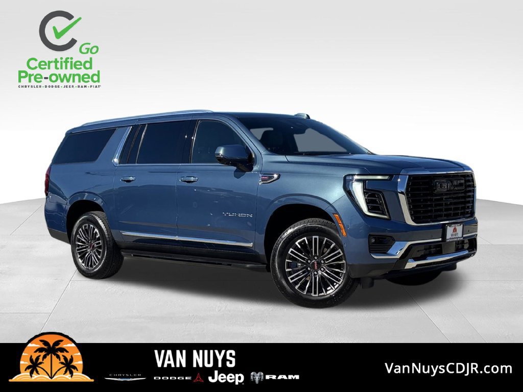 Used 2025 GMC Yukon XL Elevation w/ LPO, Elevation Black Package AWD/4WD image 1