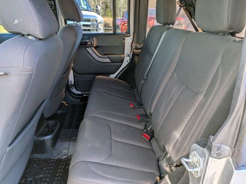 Used 2017 Jeep Wrangler Unlimited Sport w/ Quick Order Package 24S image 15