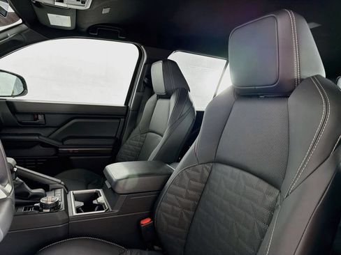 New 2026 Toyota 4Runner TRD Off-Road Premium AWD/4WD image 32