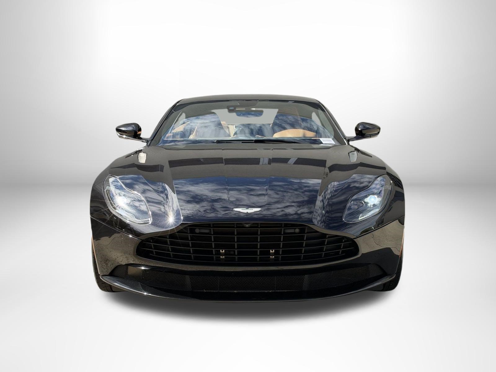 Used 2023 Aston Martin DB11 Coupe RWD image 7