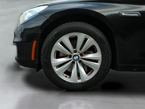 Used 2016 BMW 535i Gran Turismo xDrive image 12