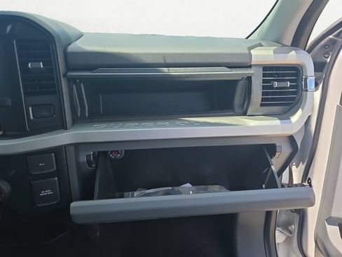 Used 2024 Ford F350 XLT AWD/4WD image 17