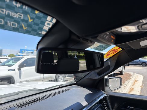 Used 2023 GMC Canyon Elevation w/ Convenience Package image 27