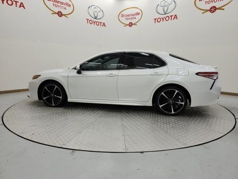 Used 2019 Toyota Camry XSE image 5
