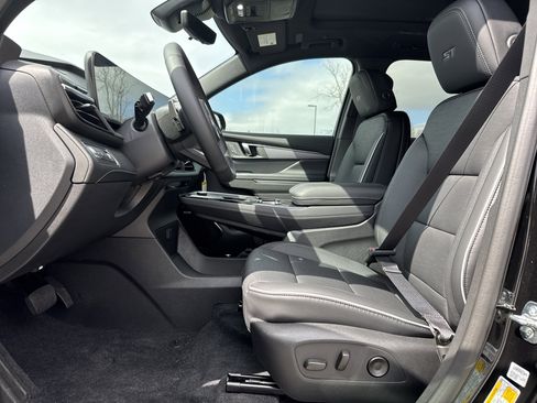 New 2026 Buick Enclave Sport Touring w/ Power Package image 16