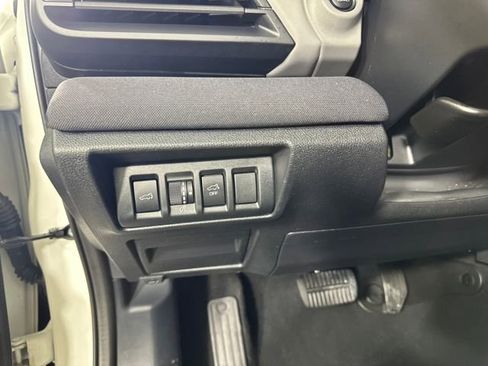 Used 2023 Subaru Outback Premium image 19