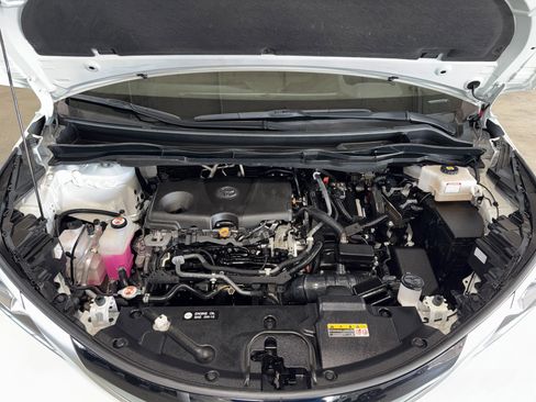 Used 2021 Toyota Sienna Platinum image 36