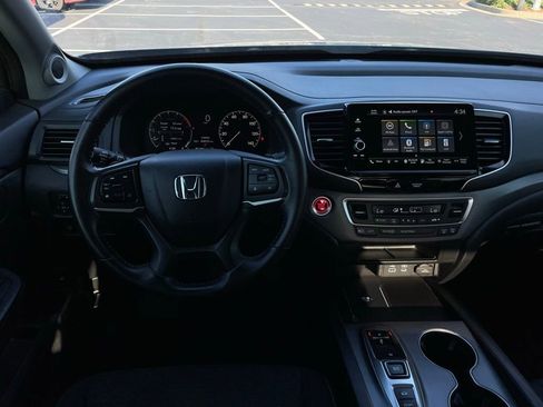 Certified 2025 Honda Ridgeline Sport+ image 11