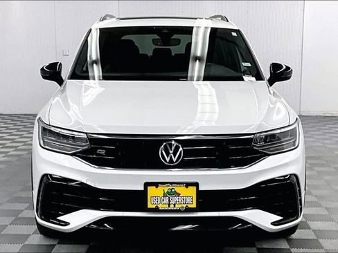 Used 2023 Volkswagen Tiguan SE R-Line FWD image 4