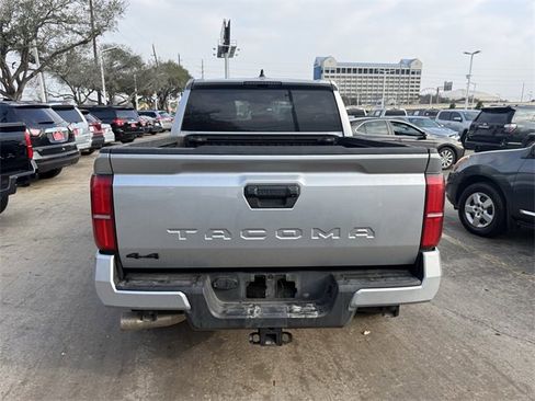 Used 2024 Toyota Tacoma TRD Off-Road image 6
