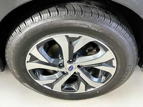 Used 2021 Subaru Outback Touring XT image 11