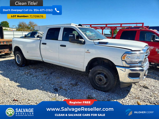 Used 2024 RAM 3500 Tradesman w/ Chrome Appearance Group AWD/4WD image 5