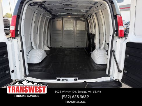 Used 2021 Chevrolet Express 2500 w/ Driver Convenience Package image 16