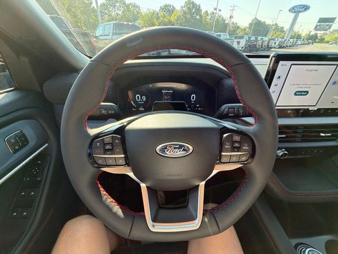 New 2027 Ford Explorer ST-Line w/ Premium Package RWD image 27
