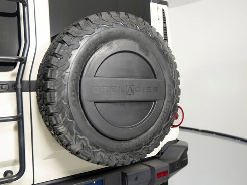 Used 2025 INEOS Grenadier AWD/4WD image 39