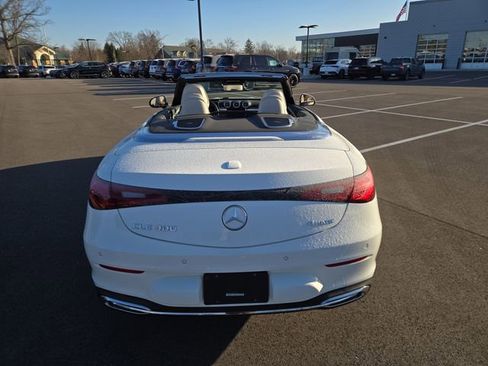 Used 2025 Mercedes-Benz CLE 300 4MATIC Cabriolet image 5