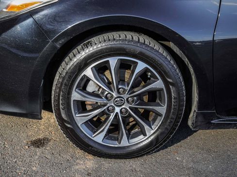 Used 2016 Toyota Avalon XLE image 12