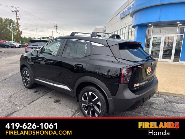 Used 2026 Nissan Kicks SV w/ Cold Weather Package AWD/4WD image 3