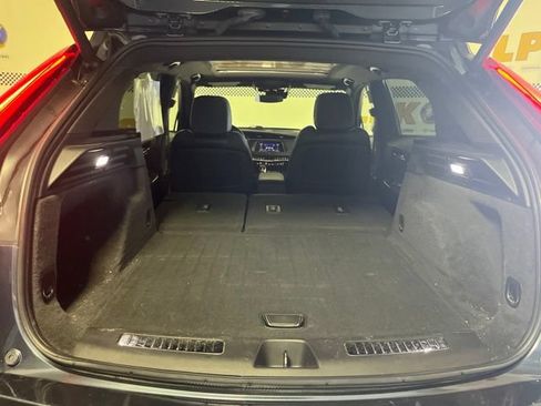 Used 2019 Cadillac XT4 Premium Luxury FWD image 12