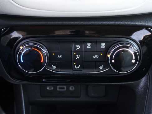 Used 2023 Buick Encore GX Preferred w/ Cold Weather Comfort Package image 25