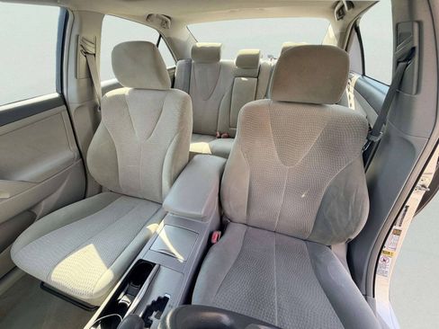 Used 2010 Toyota Camry LE FWD image 15
