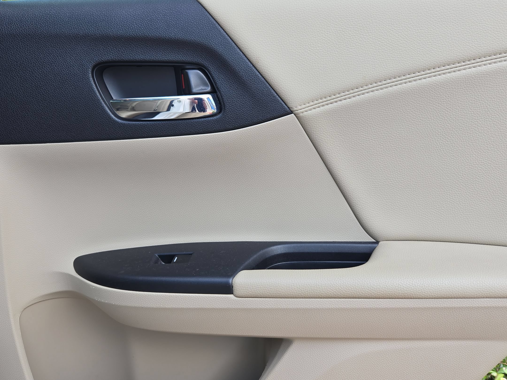 Used 2015 Honda Accord EX-L image 26