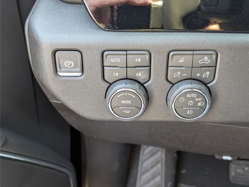 New 2026 Chevrolet Silverado 1500 RST AWD/4WD image 18