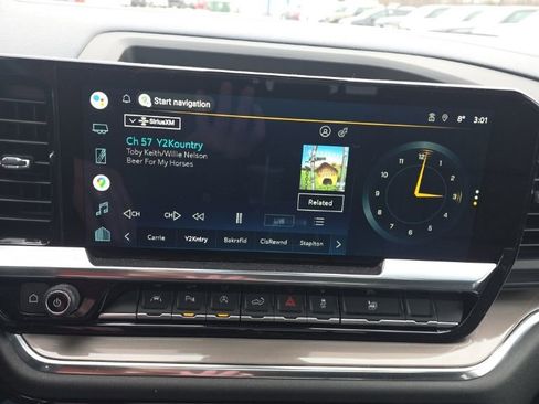 Used 2022 Chevrolet Silverado 1500 High Country w/ High Country Premium Package image 15