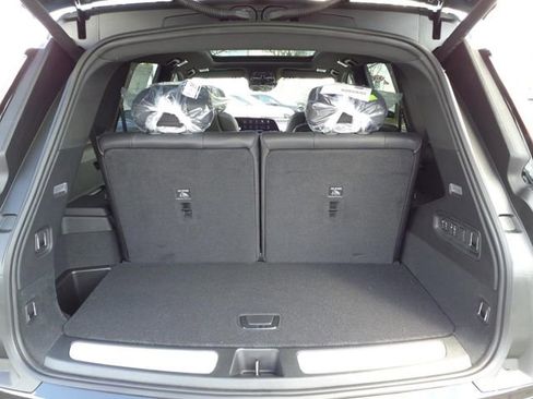 New 2026 Cadillac Vistiq Luxury image 20