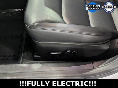 Used 2023 Tesla Model 3 Standard Range image 14