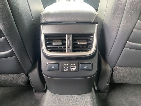 Used 2023 Subaru Outback Limited image 25