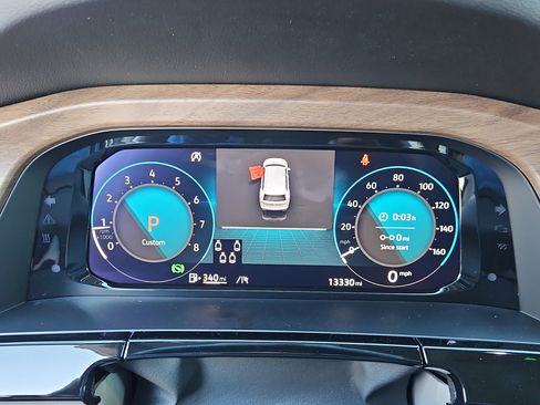 Certified 2025 Volkswagen Atlas SE image 20