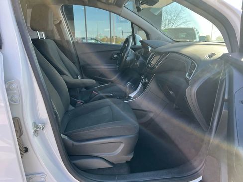 Used 2020 Chevrolet Trax LS w/ Tint and Cruise Package image 19