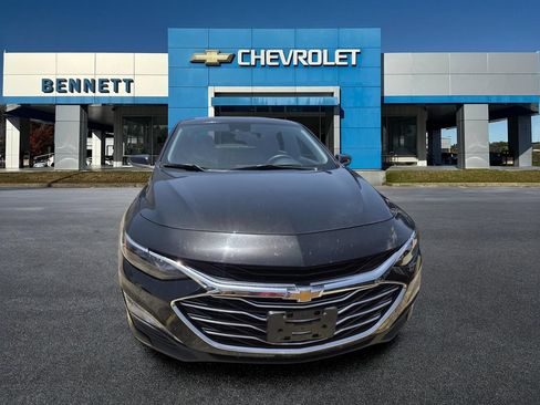 Used 2024 Chevrolet Malibu LT FWD image 2