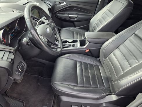 Used 2018 Ford Escape SEL image 11