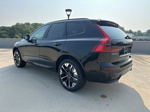 New 2026 Volvo XC60 B5 Plus w/ Climate Package image 5