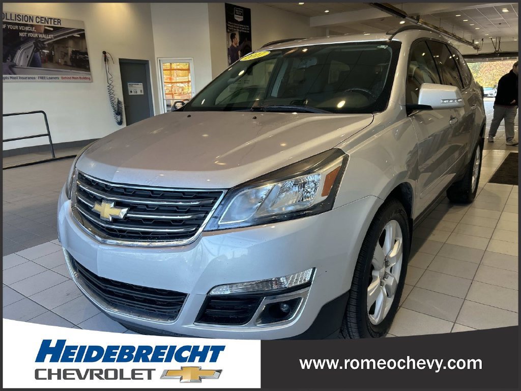 Used 2017 Chevrolet Traverse LT w/ Style and Technology Package AWD/4WD image 6