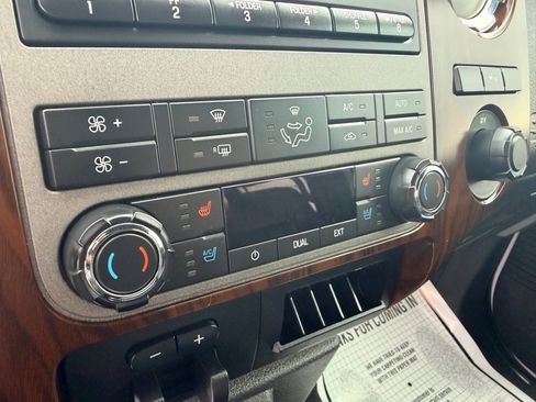 Used 2012 Ford F250 Lariat w/ Lariat Interior Pkg image 13