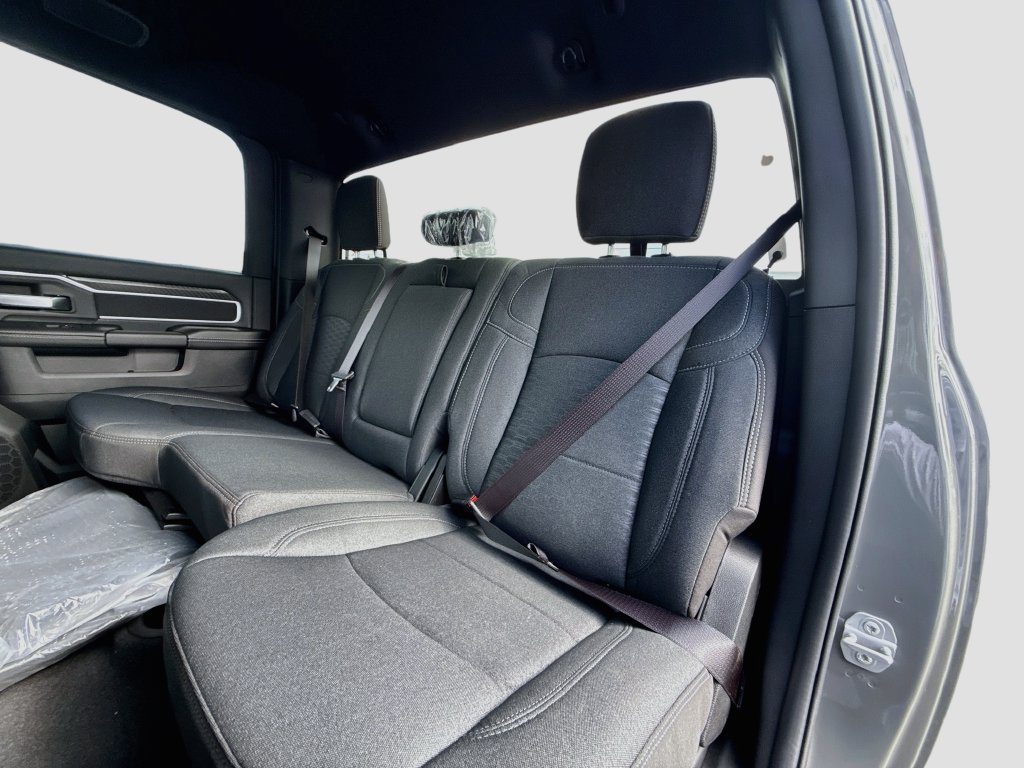 New 2027 RAM 3500 Big Horn AWD/4WD image 26