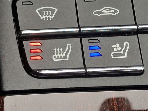 Used 2016 Porsche 911 Turbo image 24