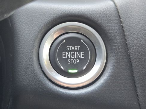 Used 2023 Chevrolet Tahoe Premier image 16