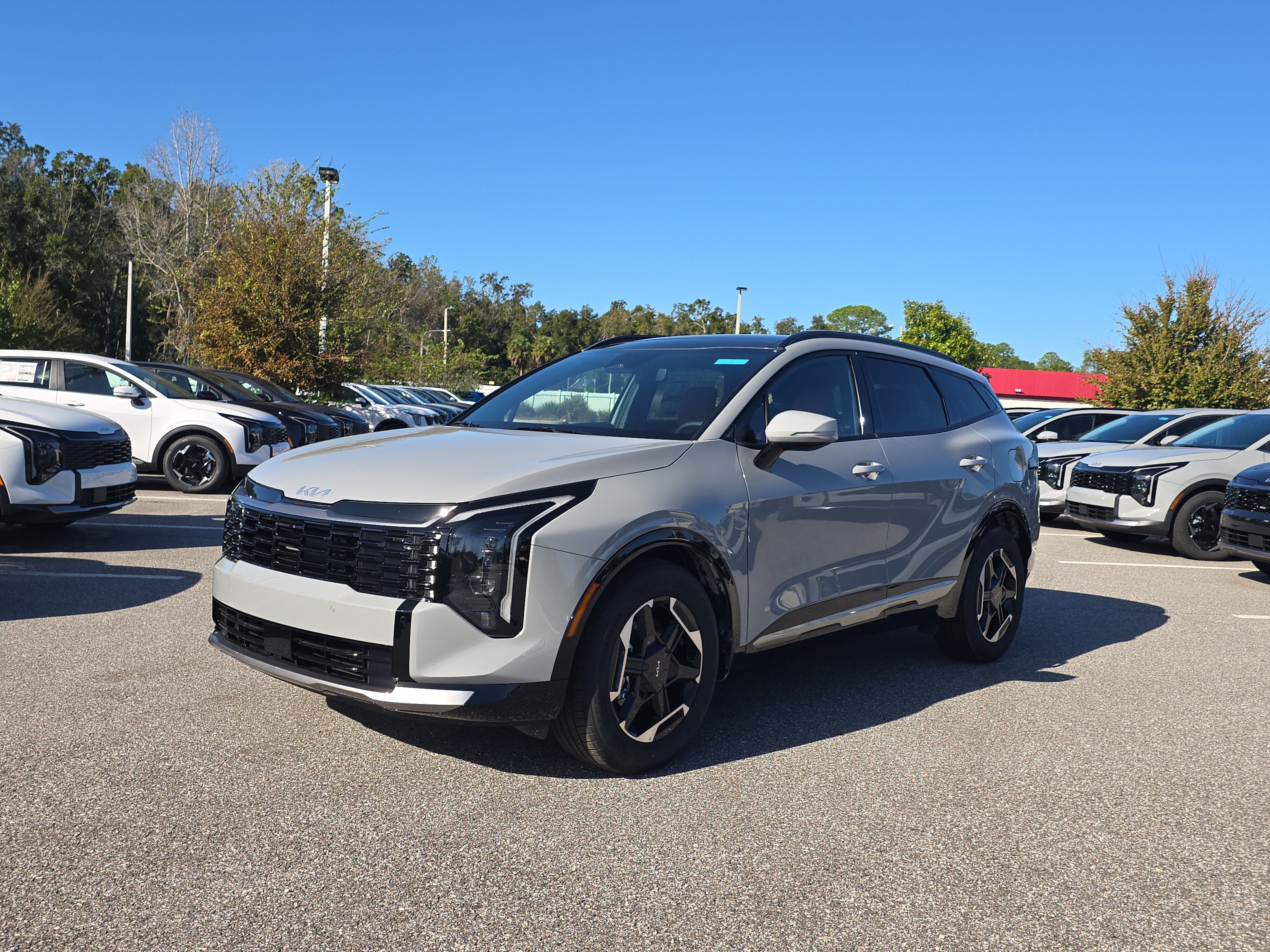 New 2027 Kia Sportage SX FWD image 4