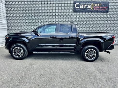 Used 2024 Toyota Tacoma TRD Sport image 2