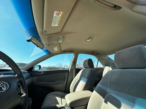 Used 2003 Toyota Camry LE FWD image 22