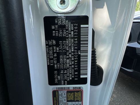 New 2026 Kia Sportage SX AWD/4WD image 35